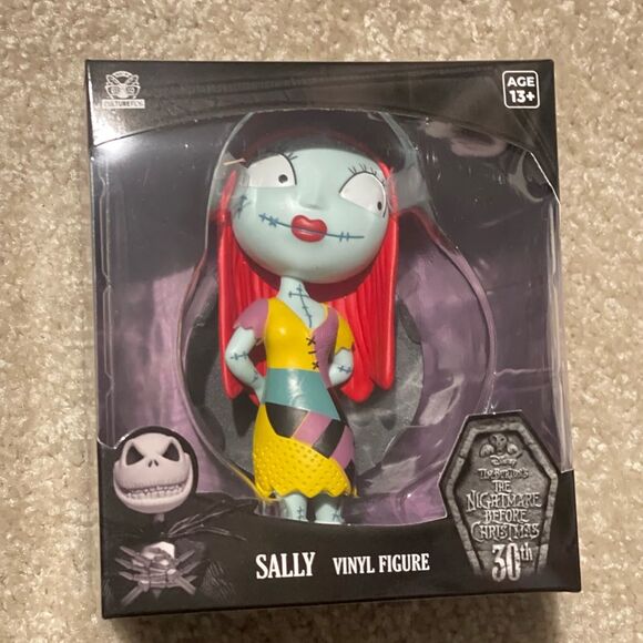 BNIB Sally Vinyl Figure Nightmare Before Christmas Culturefly Disney Collection - Picture 2 of 5